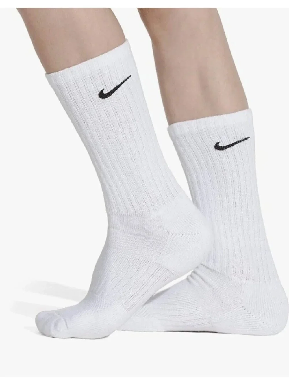 NWOT Nike Women's 6-Pack White Crew Socks Comfortable Everyday Wear